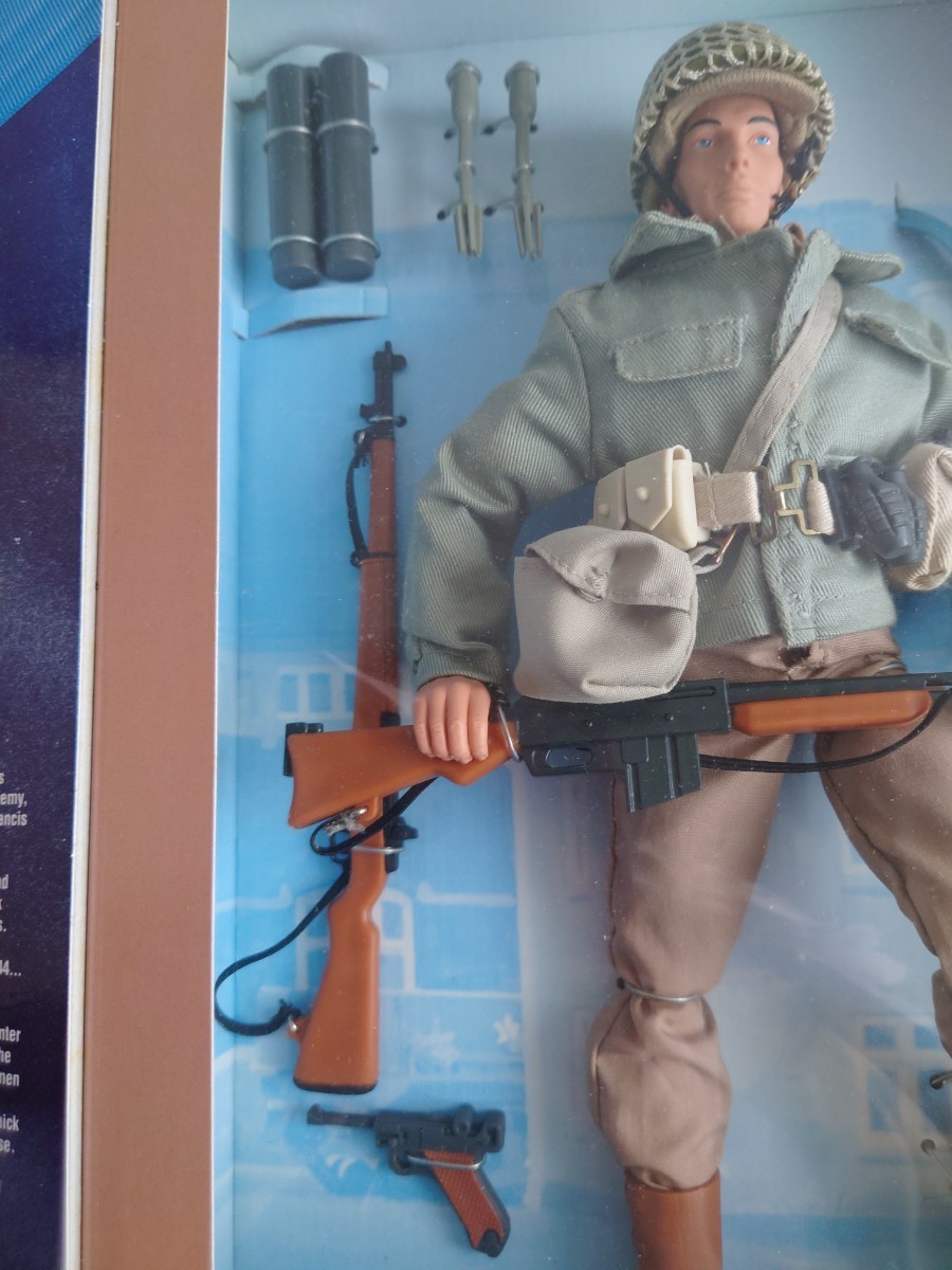 【ハスブロ】GIジョー　クラシックコレクション　“WW2　メダル　オブ　オナー　フランシス　カリー”　1/6スケール　アクションフィギュア_画像5