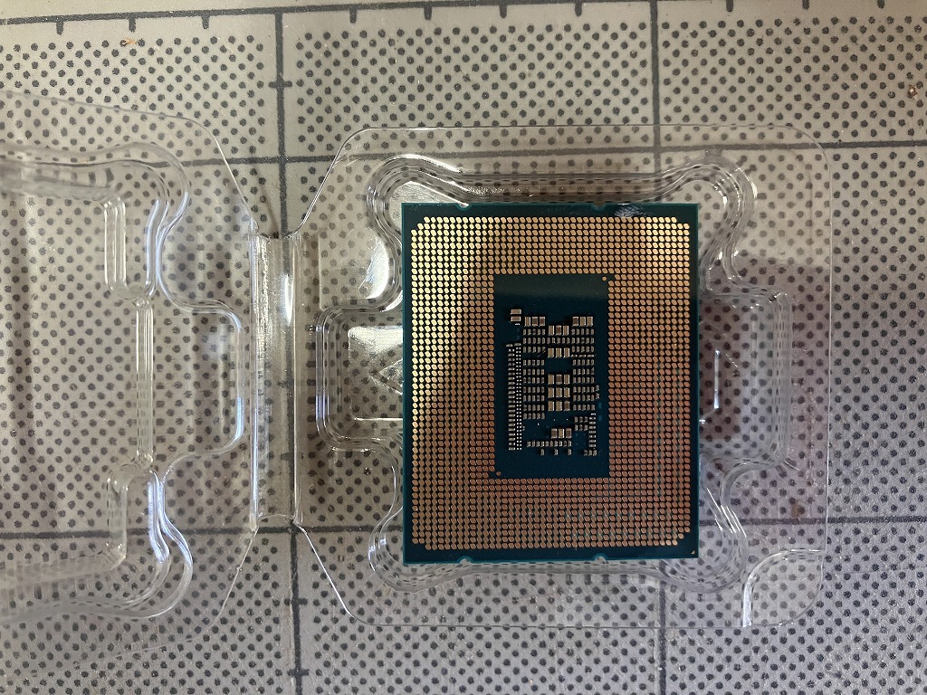 intel Core i3-12100　LGA1700_画像3