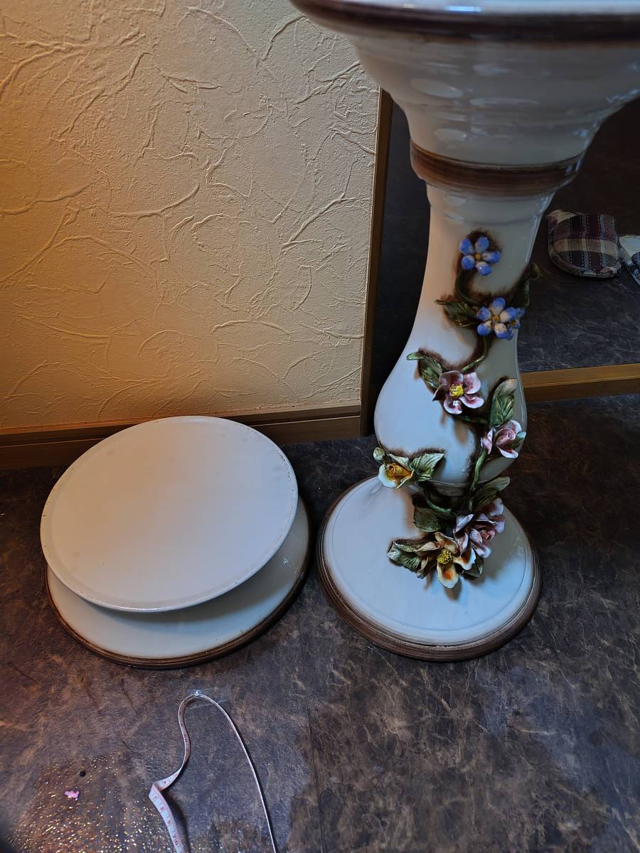 アンティーク花台陶器製　バラ飾り　フラワースタンド　西洋風インテリア_画像4