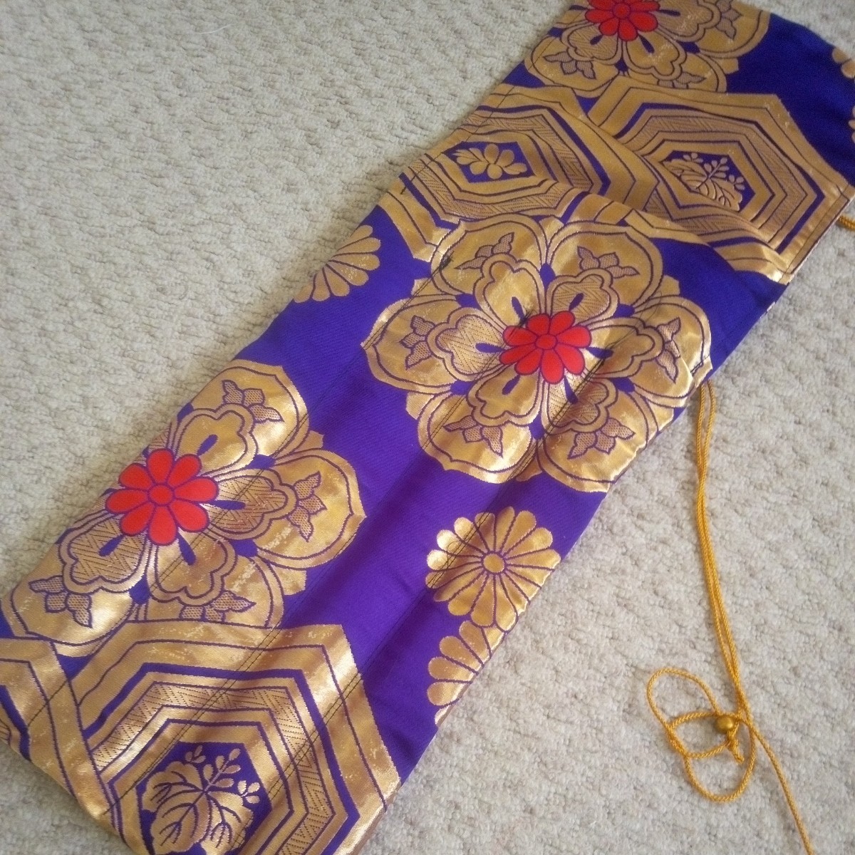 ♪4本入れ篠笛袋　帯 リメイク　40-45㌢用　　紫色亀甲柄金糸刺繍　1_画像7