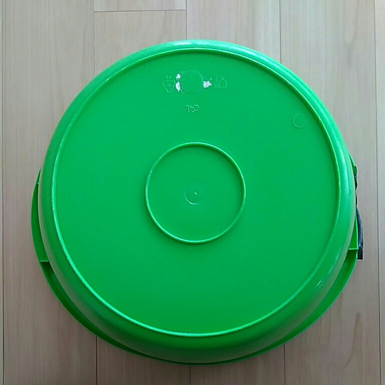  bucket large laundry baby .. also 24 liter . hand one side damage ( image 3) vivid green 