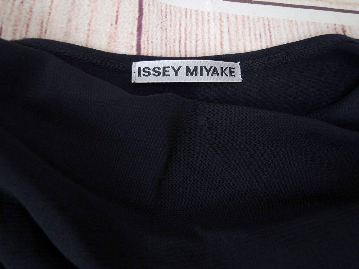 ISSEY MIYAKE イッセイミヤケ デザインワンピース 2 IM21JH010 ポリエステル59% レーヨン36% ポリウレタン5% 日本製 PLEATS PLEASE_画像4