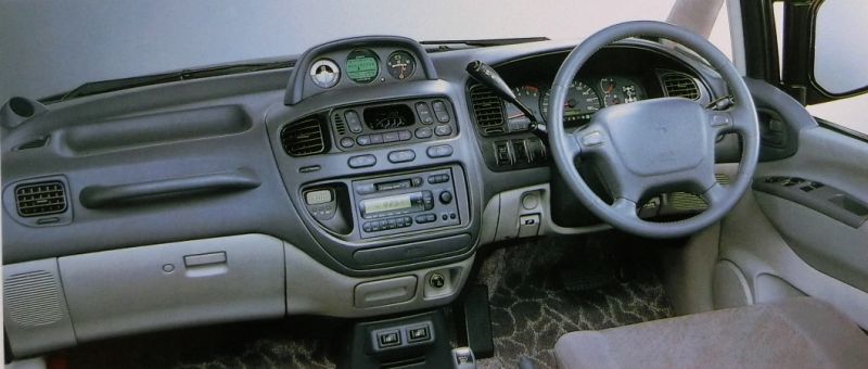 ★送料無料♪即決！ ■三菱 デリカ スペースギア カタログ ◇1994年 全51ページ 美品♪ ◆MITSUBISHI DELICA SPACE GEARの画像7