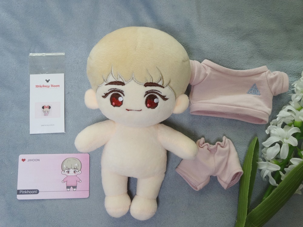 Wanna One パクジフン ジフン ぬいぐるみ ピンク Yahoo!オークション - ワナワン パク ジフン ぬいぐるみ