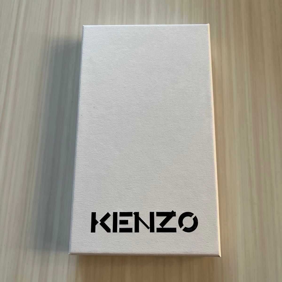 KENZO アイホンケース　携帯ケース　12PROMAX