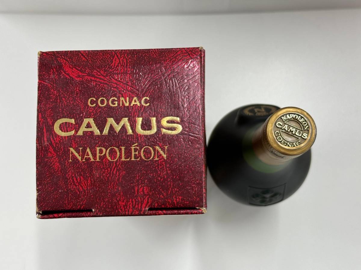 ★お酒2本セット COGNAC CAMUS NAPOLEON コニャック カミュ ナポレオン ブランデー 700ml 40％ 液漏れあり【古酒・未開封】箱付き_画像3