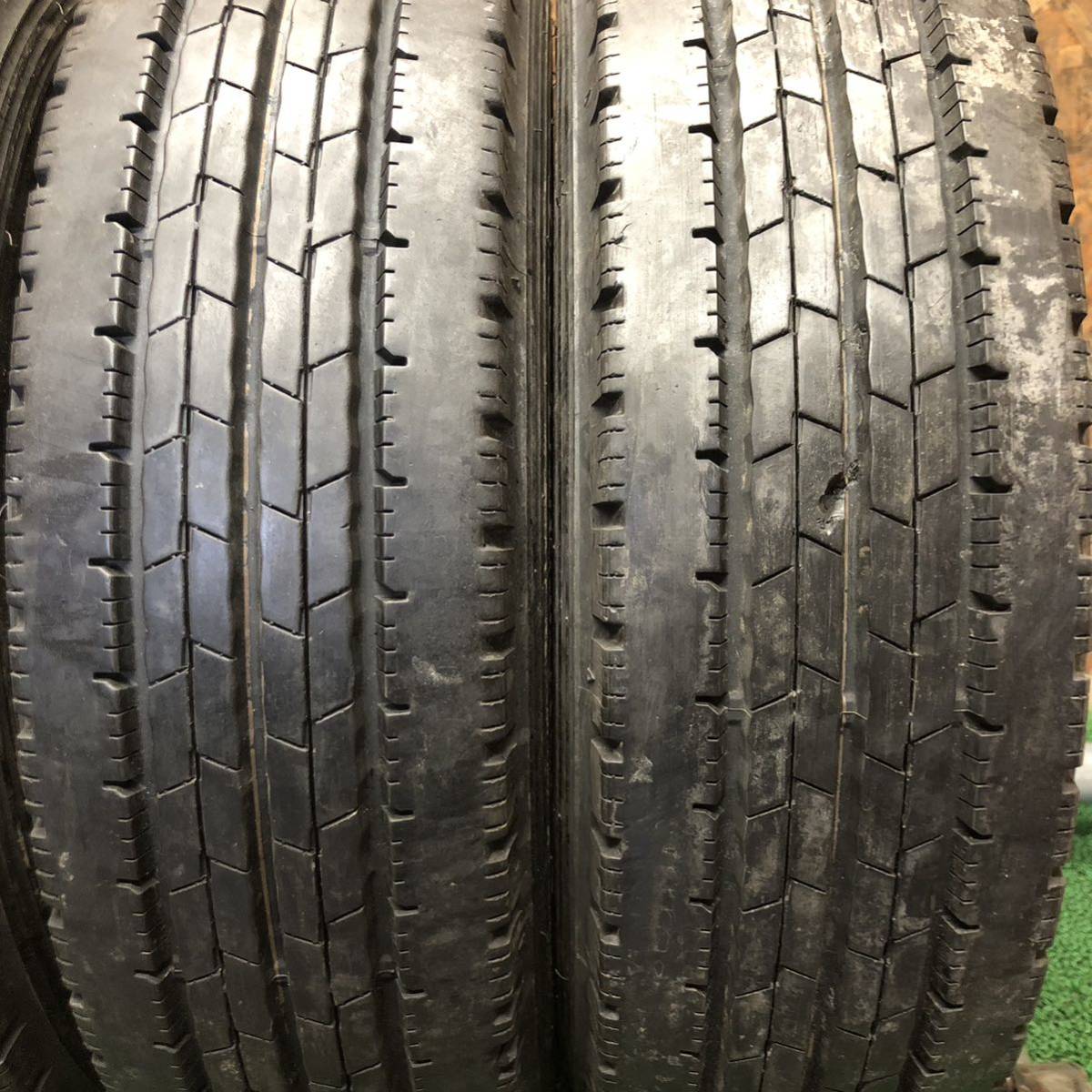 DUNLOP　ENASAVE　SPLT50　185/75R15　106/104N　LT　極上バリ山4本価格　A-337　福岡　★引き取り大歓迎★格安サービス品★早い者勝ち★_画像4