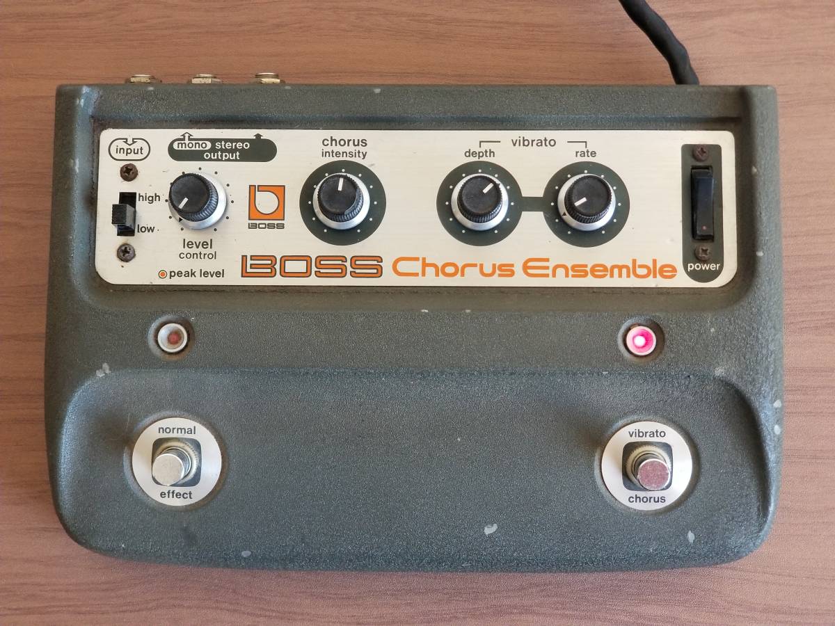 Boss Chorus Ensemble CE-1 (ボス / ローランド) ７０年代ヴィンテージアナログステレオコーラスエフェクター レア品　北米１１７Vモデル_画像1