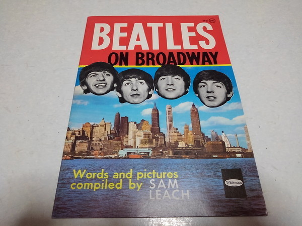 ●　ビートルズ　【　Beatles ON BROADWAY 洋書写真集 ♪美品　】　The Beatles　※管理番号 pa2727_画像1