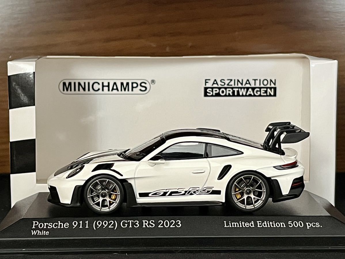 1/43 海外限定 ミニチャンプス ポルシェ 911 992 GT3RS Weissach Package 2023 ホワイト/シルバー 1:43 Minichamps Porsche_画像3