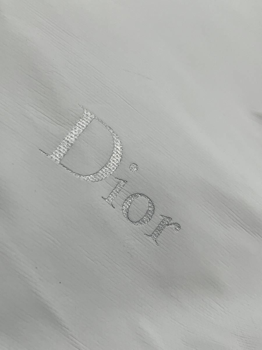Christian Dior クリスチャンディオール マチ付き ポーチ クラッチバッグ ホワイト×グレー クッション性 ノベルティ_画像10