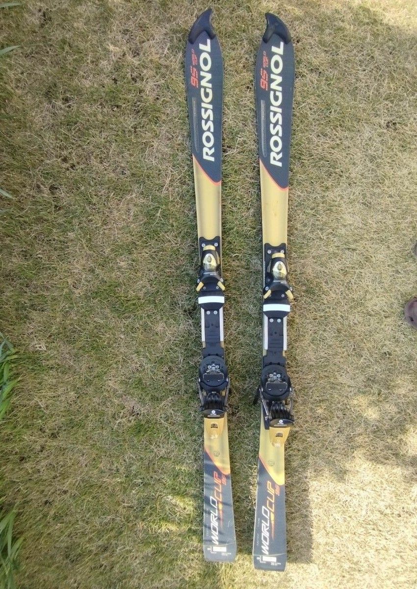最終価格 スキー板 ROSSIGNOL ロシニョール SL ワールドカップ9S 最終価格 スキー板 ROSSIGNOL ロシニョール SL ワールドカップ9S