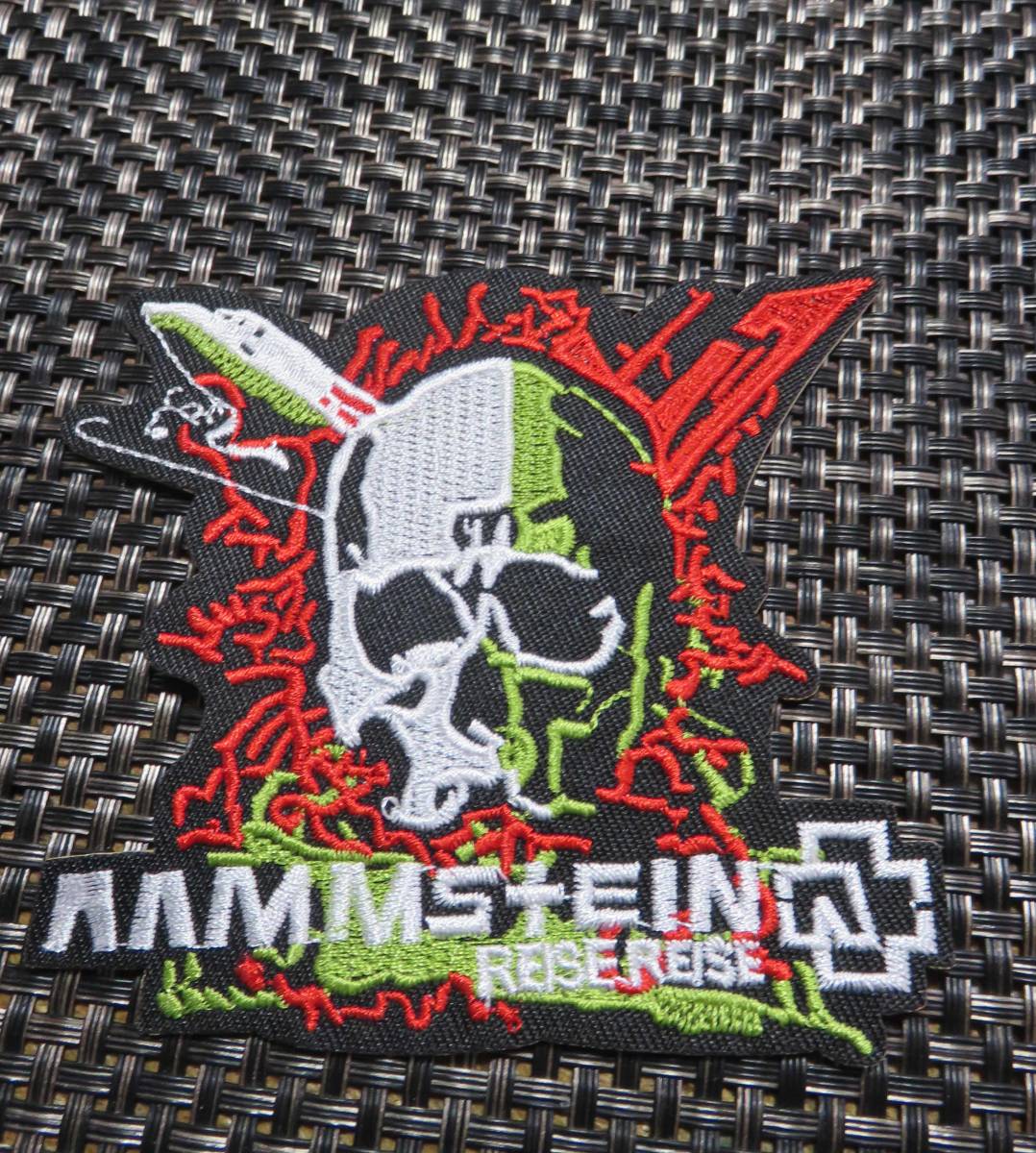 武装髑髏RS■激渋『 RAMMSTEIN　ラムシュタイン』東ドイツ　ドイツ　ロックバンド 刺繍ワッペン◇音楽 ミュージック■洋服・衣類・衣服DIY