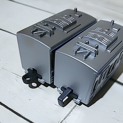 カプセルプラレール「211系？ 415系？ 常磐線 2両」