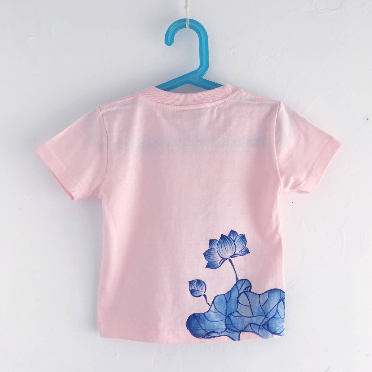 キッズ Tシャツ 100サイズ ピンク 蓮柄Tシャツ 手描きで描いた蓮の花柄Tシャツ 半袖 和柄 和風 レトロ ハンドメイド