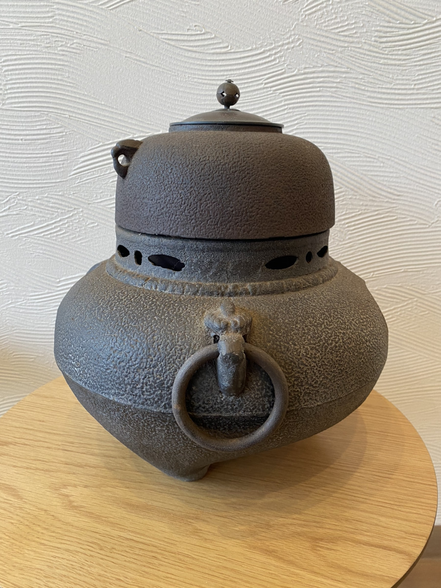 ＊2272 南部鉄器 茶釜 風炉釜 鉄製 伝統工芸 骨董品 中古 現状品_画像3