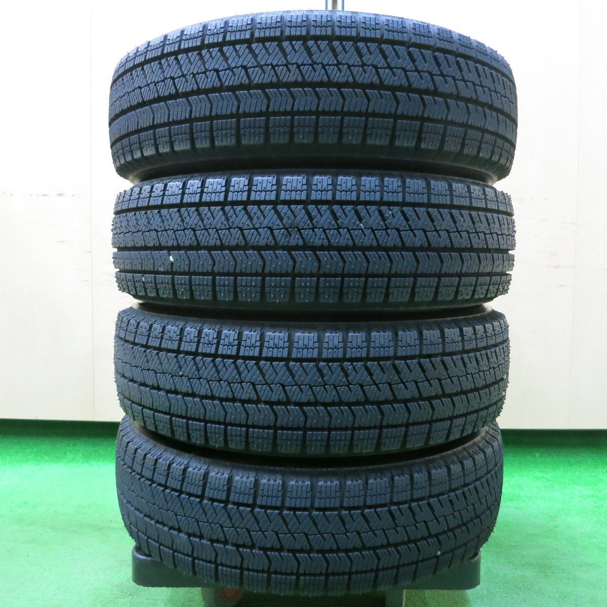 *送料無料*バリ溝！22年！ほぼ10分★スタッドレス 155/65R14 ブリヂストン ブリザック VRX2 EURO SPEED SPIDER-5 PCD100/4H★4010506イス_画像5