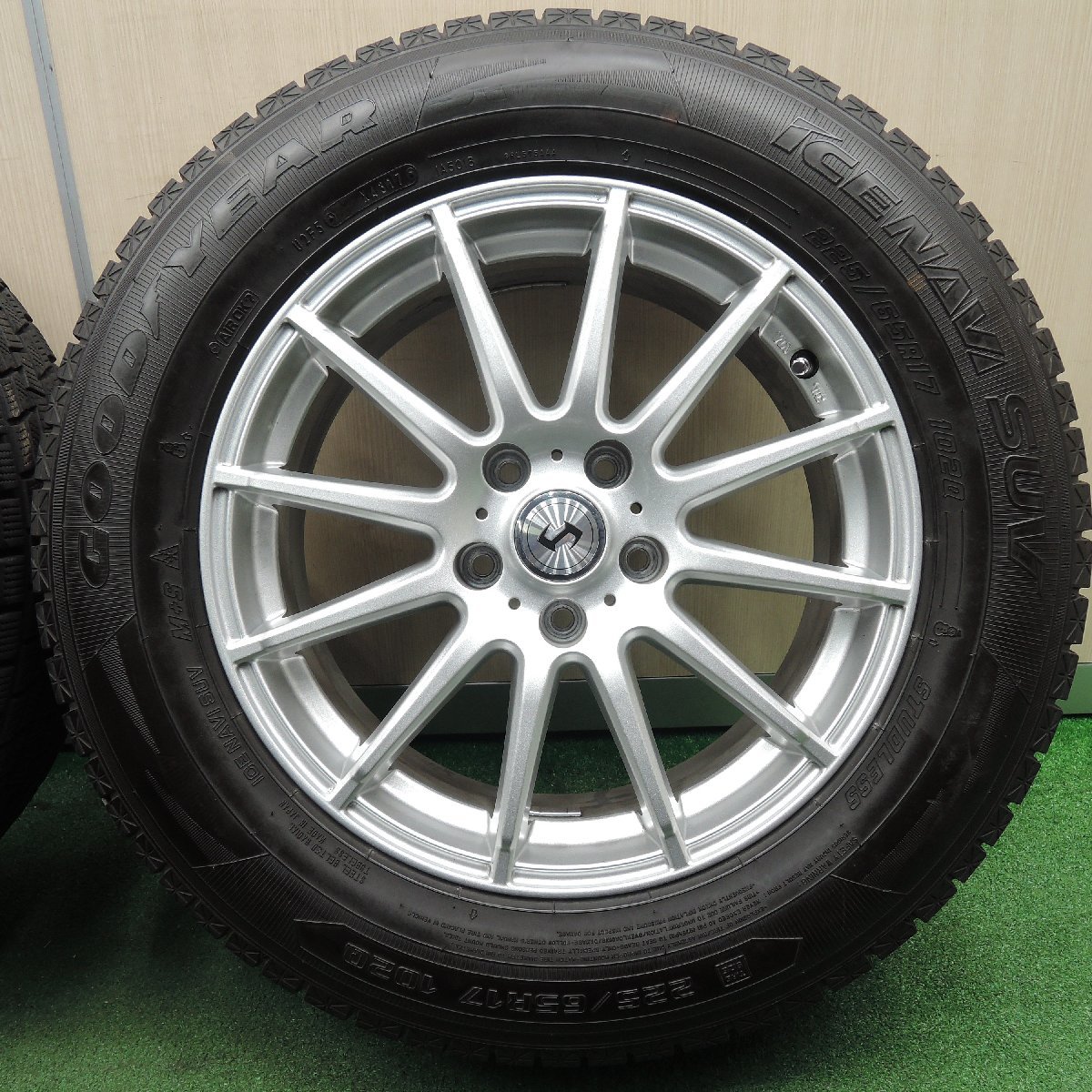 *送料無料*バリ溝！キレイ！9.5分★スタッドレス 225/65R17 グッドイヤー アイスナビ SUV weds ウェッズ PCD114.3/5H★4011902NJス_画像2