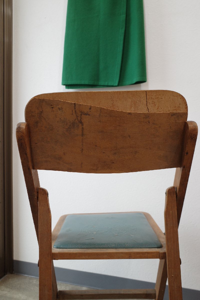 ○木製の折りたたみ椅子　可愛いグリーンの座面　レトロ　シャビー　ヴィンテージ　古道具のgplus広島 2401i_画像6