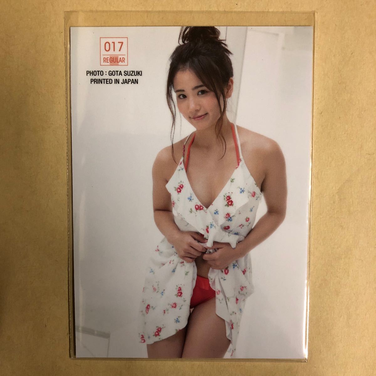 AKB48 平嶋夏海 トレカ アイドル グラビア カード 水着 ビキニ 017 タレント トレーディングカード_画像2