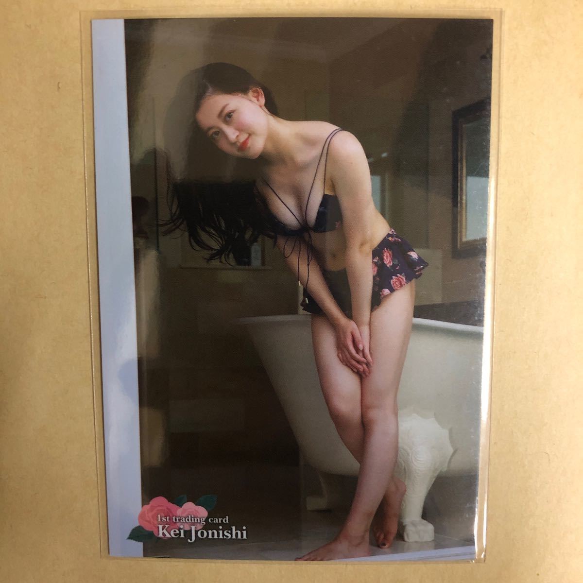 NMB48 上西恵 トレカ アイドル グラビア カード 水着 ビキニ RG05 タレント トレーディングカード AKBG_画像1