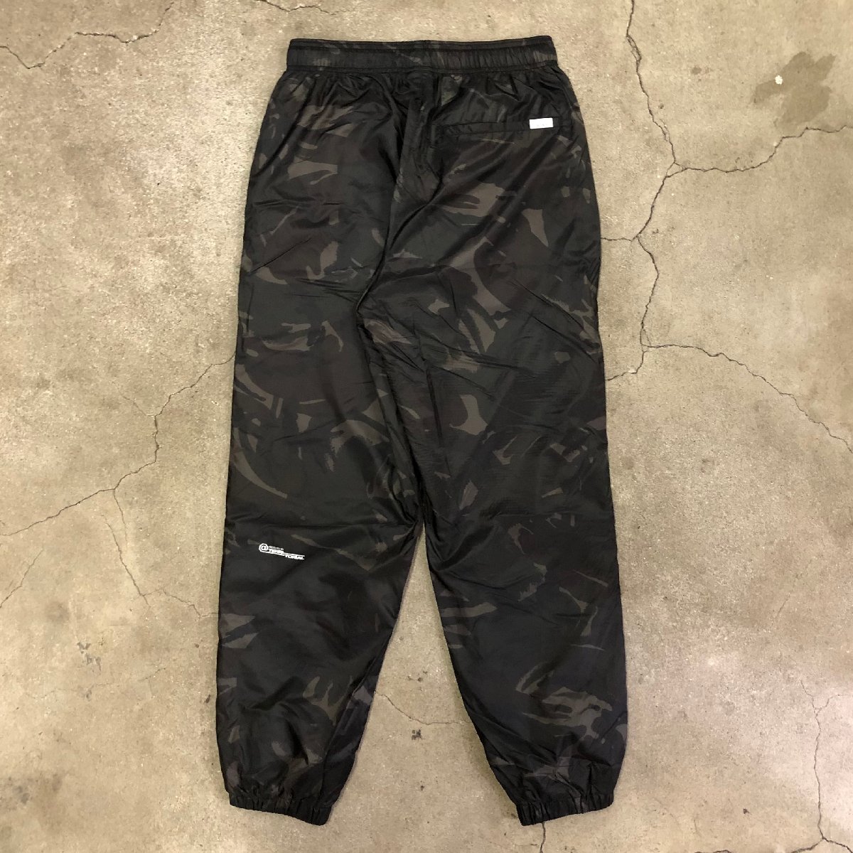 極美品 23aw WTAPS SPST2002 / TROUSERS / NYLON. TAFFETA. TEXTILE. DOT SIGHT 232BRDT-PTM02 ダブルタップス タフタ テキスタイル_画像2