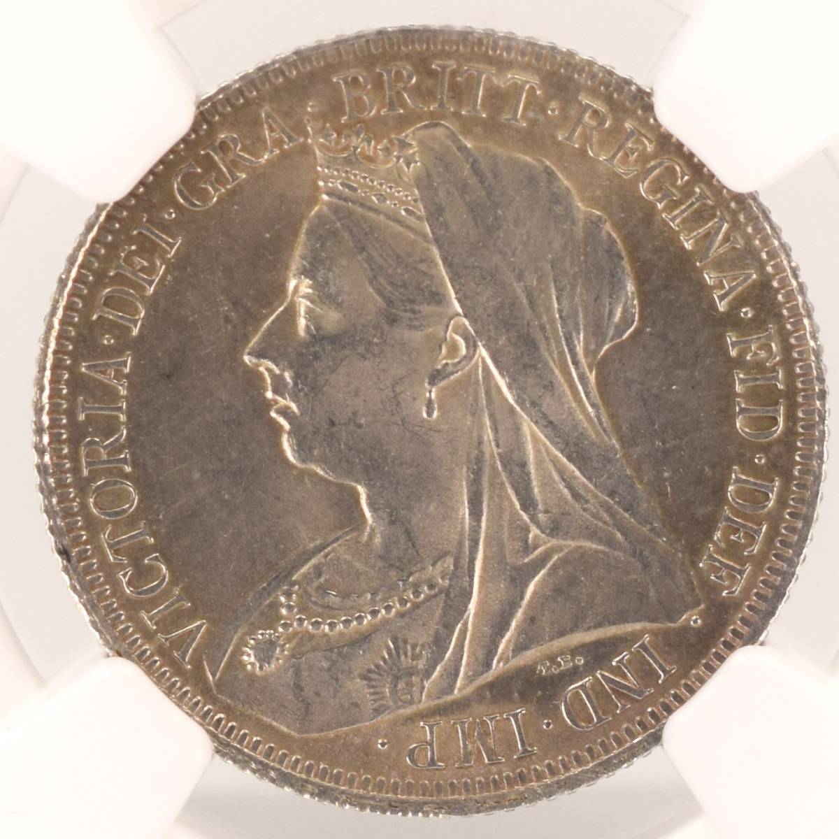 【ヤフオク初★希少品】1900年 イギリス 1シリング 銀貨 NGC MS62 ヴィクトリア女王 ベールヘッド アンティークコイン シルバーの画像1