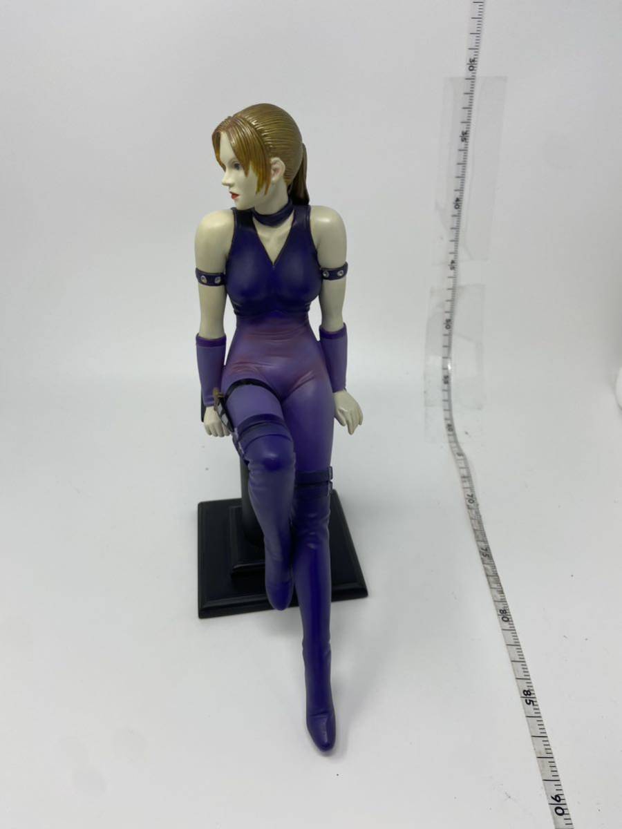 中古【鉄拳３】ニーナ・ウィリアムズ　1/6　 コールドキャスト製　塗装済完成品　ナムコ　_画像4