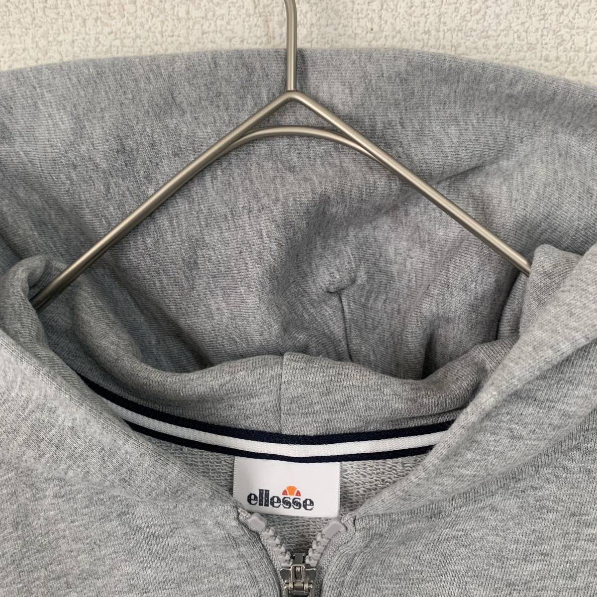 【USED】ellesse エレッセ　フルジップ　スウェットパーカー　レディースSサイズ　グレー　フルジップ　ロゴ刺繍　ゴールドウィン_画像3