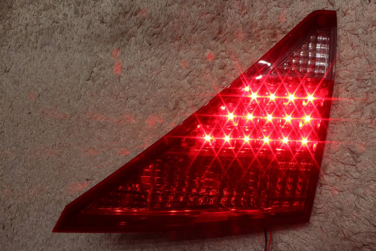 【アルファード 20 純正 ブレーキ4灯化】ダミー テール 新品 LED 加工 左右セット（S・SR・Cパッケージ（エアロ）グレード用：品番58-31）_画像4