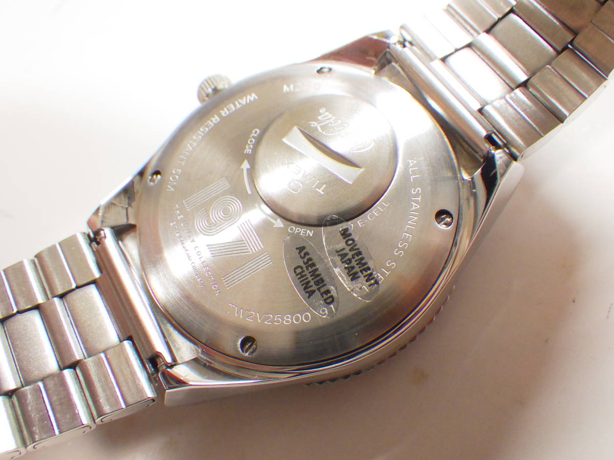 TIMEX タイメックス コカコーラ コラボ クオーツ腕時計 TW2V25800 #572_画像3
