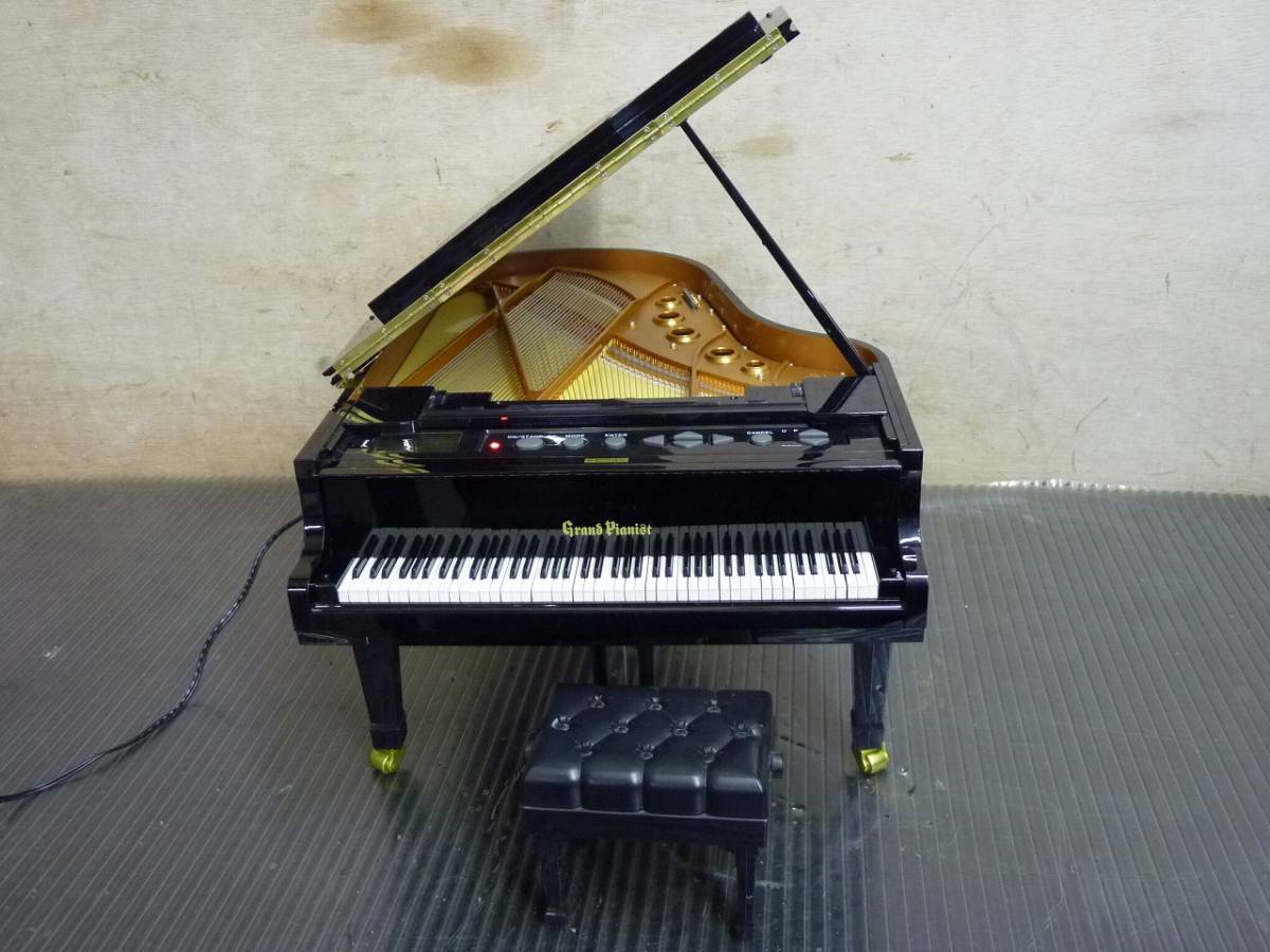 SEGA TOYS Sega toys Grand Pianist automatic musical performance music player miniature piano 