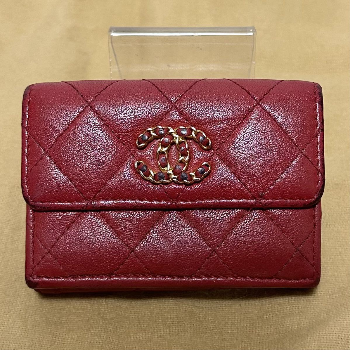 【日本限定】DIOR 折りたたみ財布 キィニチ アクリルバッジ 日本限定!!≫ ディオール 3つ折り