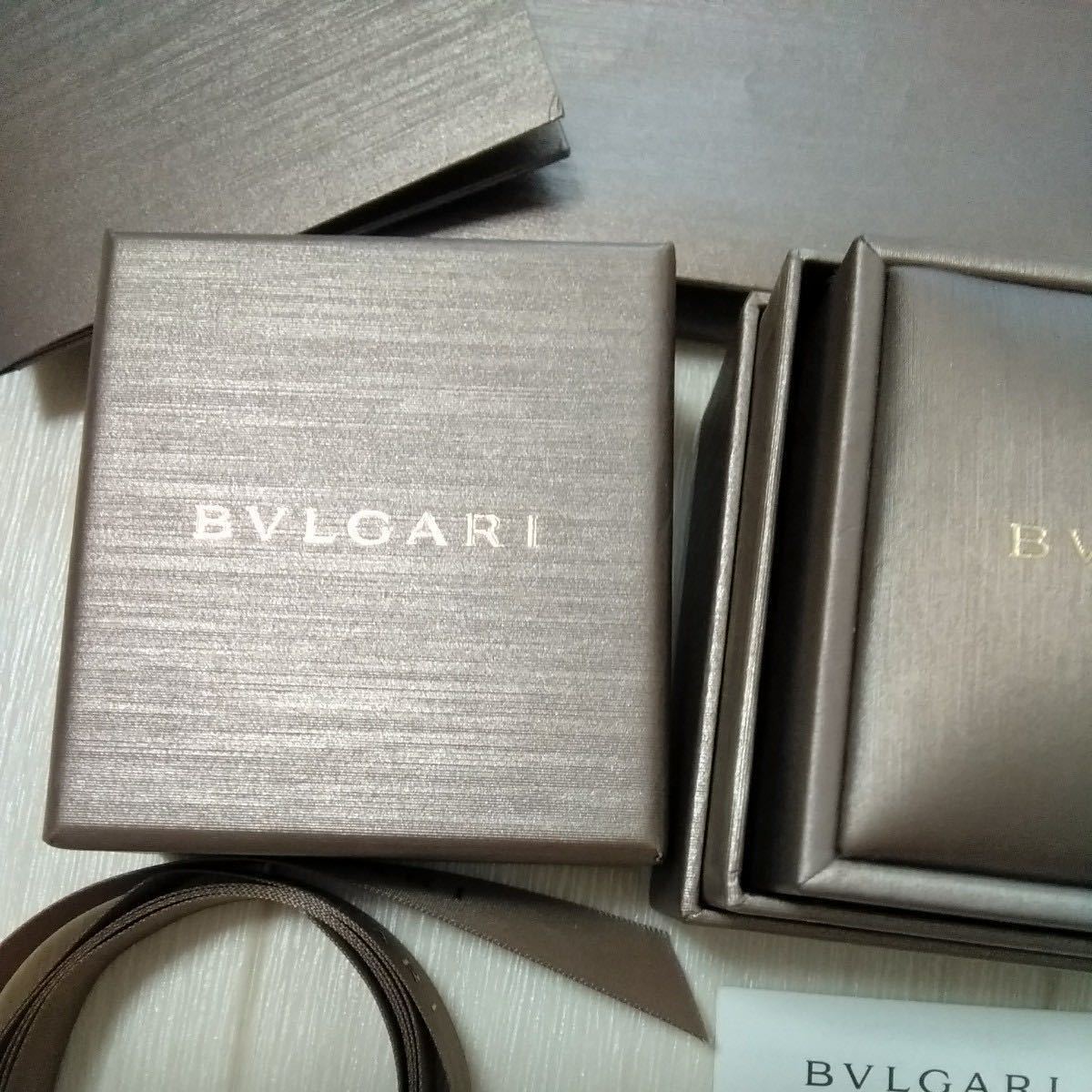 【空箱】BVLGARI　ブルガリ　リングケース　指輪ケース　箱　リボン　紙袋　美品_画像2