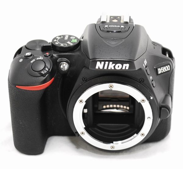 【新品級の超美品 3357ショット・メーカー保証書等完備 超豪華セット】Nikon ニコン D5600 AF-P 18-55mm VR_画像4