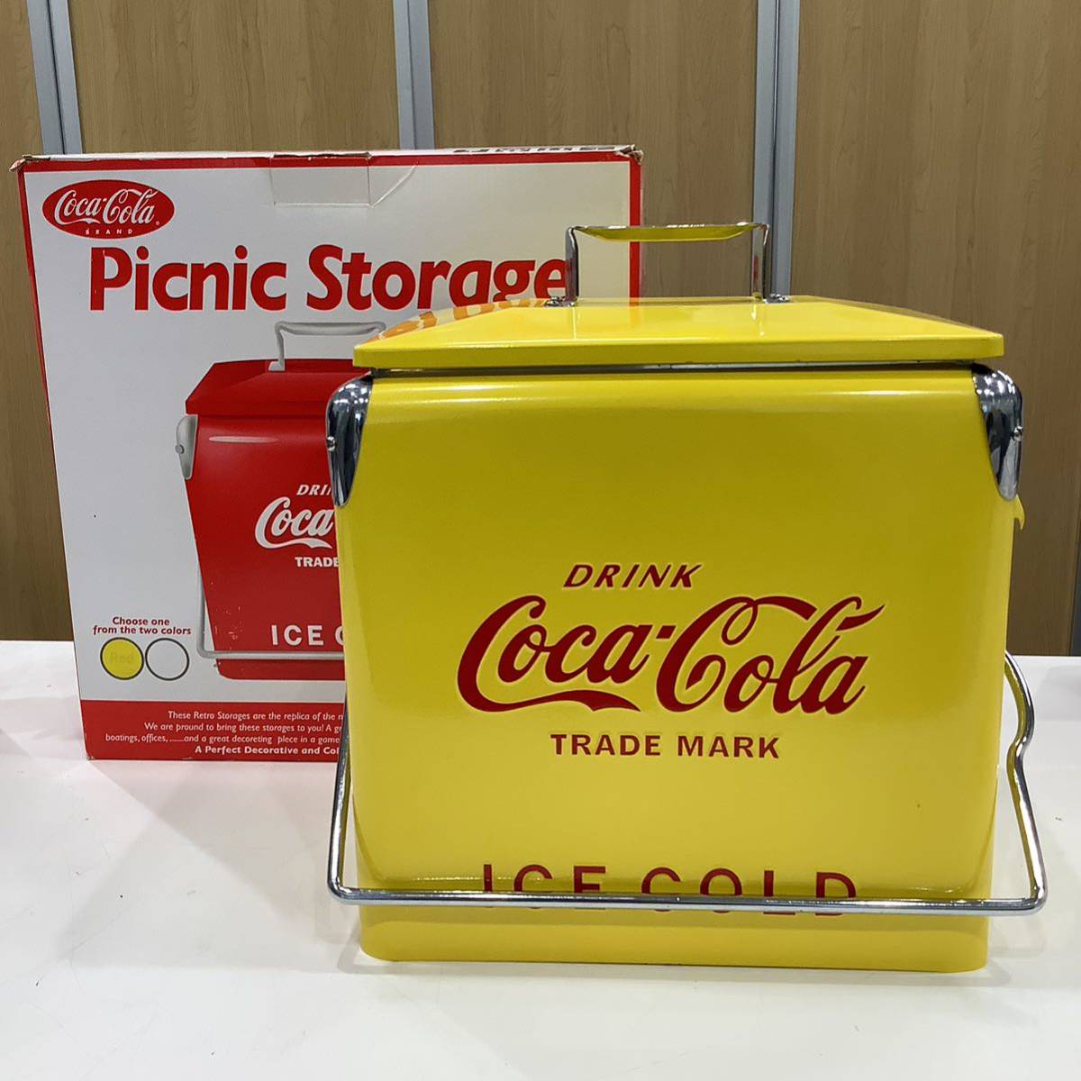 ＊Coca-Cola Picnic Storage 復刻版 コカ・コーラ ピクニックストレージ クーラーボックス アウトドア イエロー 黄色 元箱付き_画像1