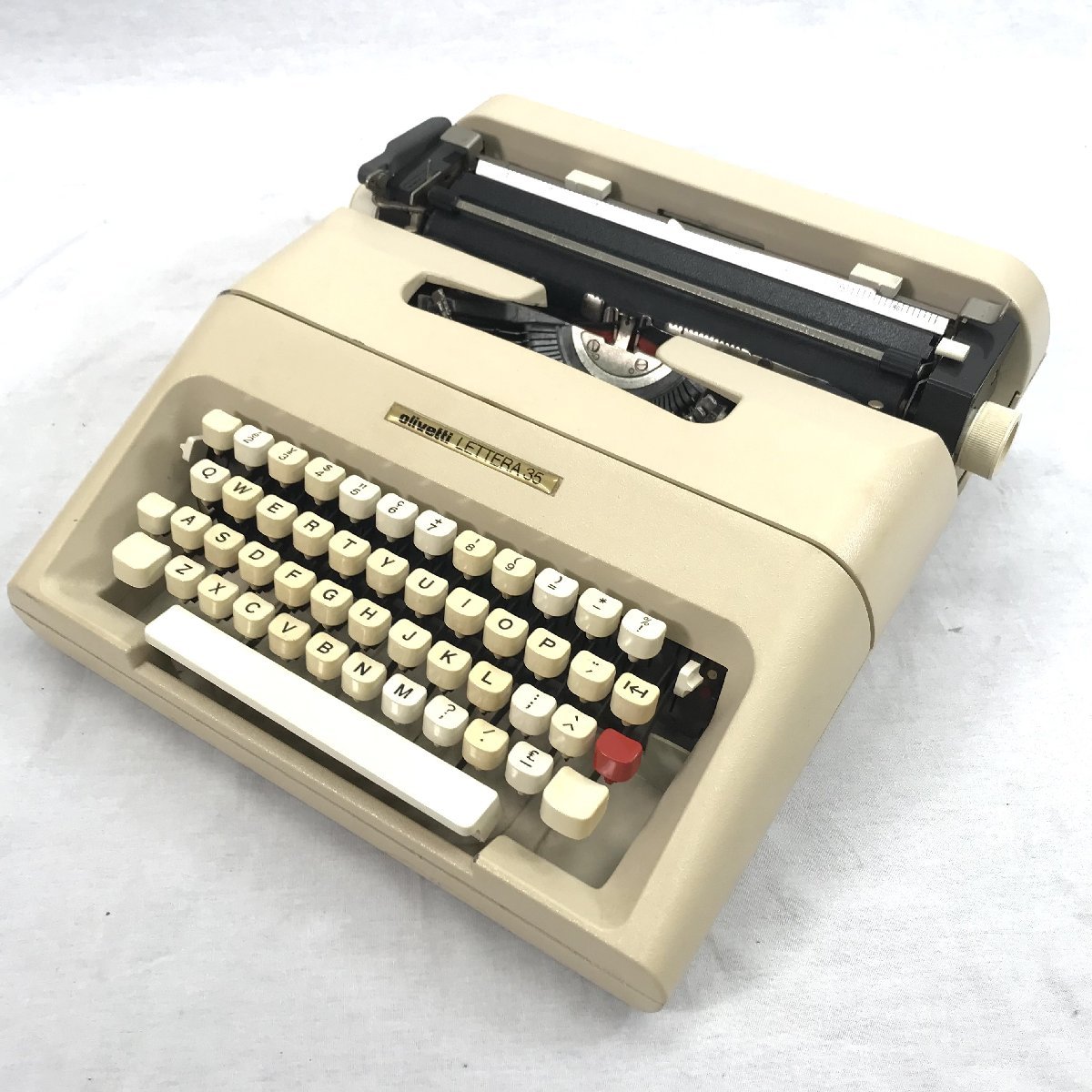 { junk } Olivettiolibeti typewriter LETTERA 35