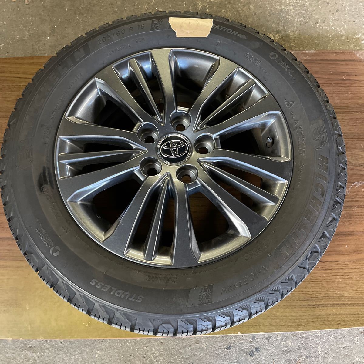 トヨタ ノア(90系)用 205/60R16 96H XL ブリヂストン プレイズ PX-RV2 正規品 # サーキュラー C10S マットブラック 新品サマータイヤホイール 4本セット トヨタ ノア(90系)用 205/60R16 96H XL ブリヂストン プレイズ PX-RV2 正規品 # サーキュラー C10S マットブラック 新品サマータイヤホイール 4本セット