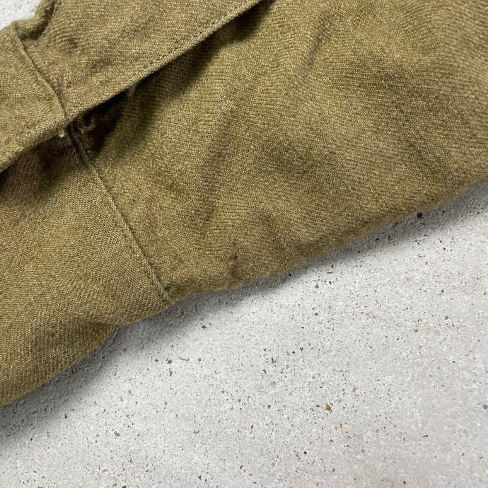 40年代 U.S.ARMY 米軍実品 ウール ミリタリーシャツ マスタードシャツ ガスフラップ マチ付き メンズM相当の画像9