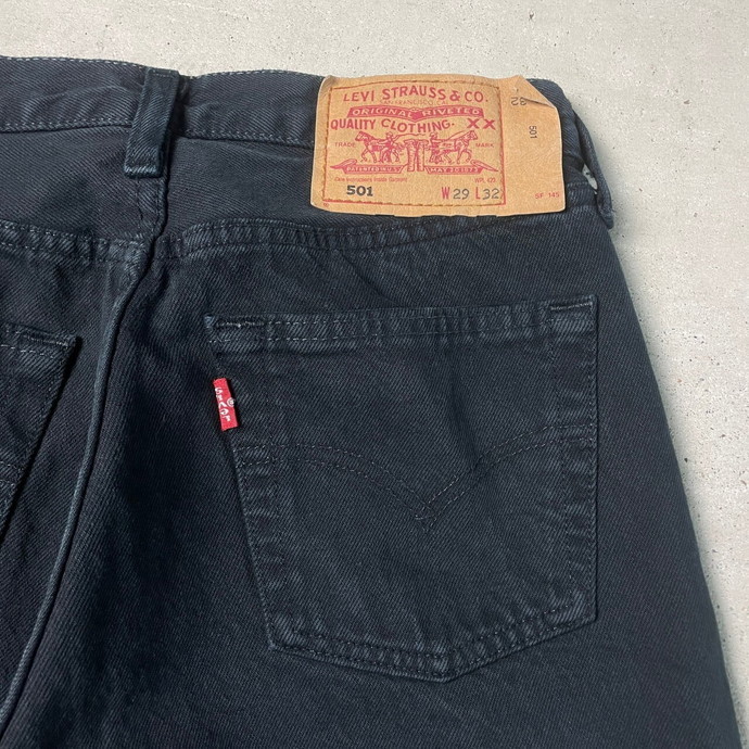 00年代 英国製 Levi's ユーロリーバイス 501 ブラックデニムパンツ ストレート メンズW29_画像9