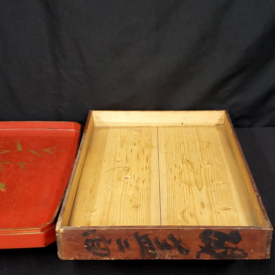 超特価激安 朱漆塗り 二面 硯盆 金蒔絵 角盆 お盆 時代物 昭和初期 水鳥 漆 盆