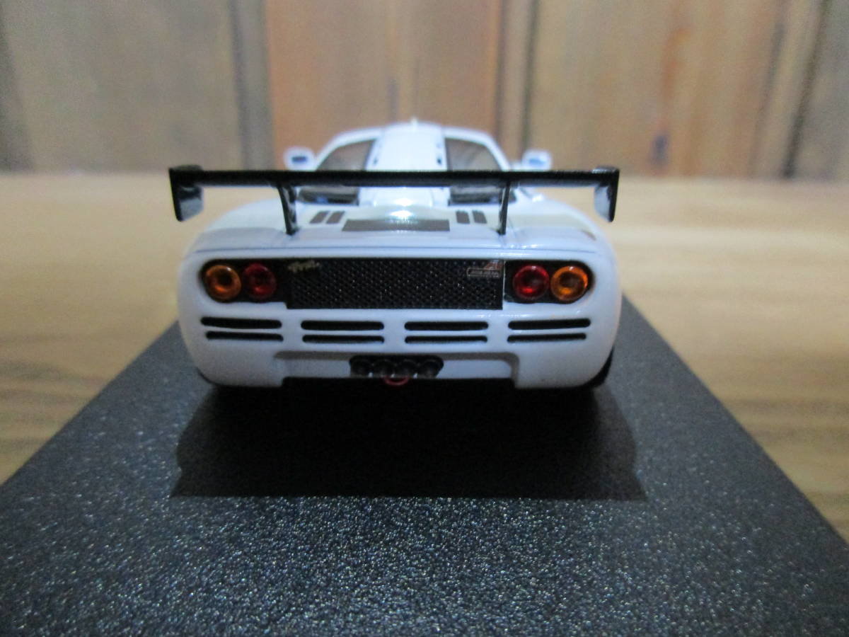 1/43 hpi racingマクラーレンF1GTR ホワイト　8248_画像6