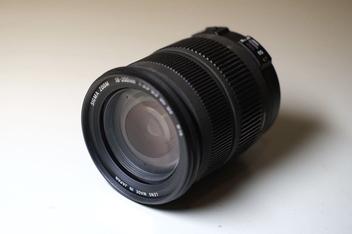 ◎ SIGMA ZOOM 18-200mm F3.5-6.3 DC OS φ72 CANONマウント 望遠シグマズームレンズキヤノンキャノンカメラ 中古現状品ジャンク_画像1