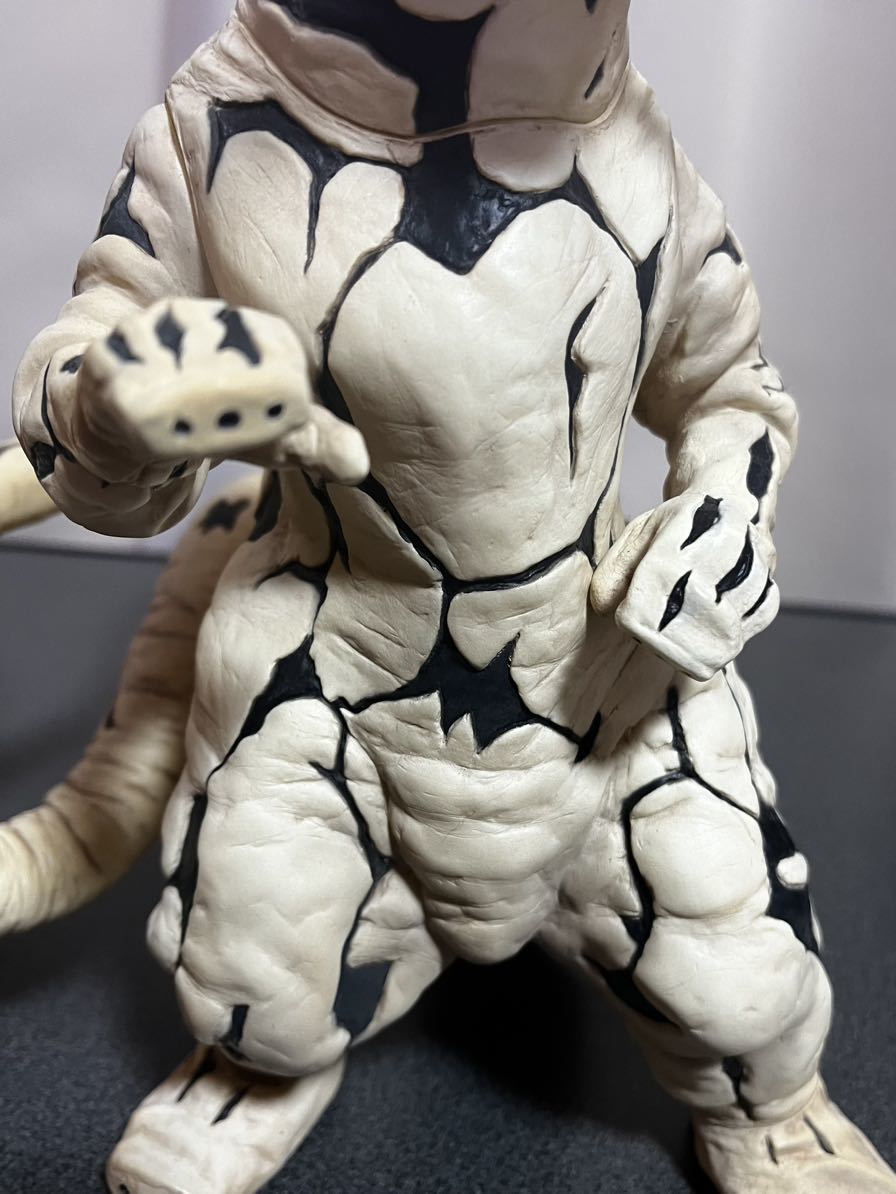 Yahoo!オークション - CCP 1/6 怪獣シリーズ...