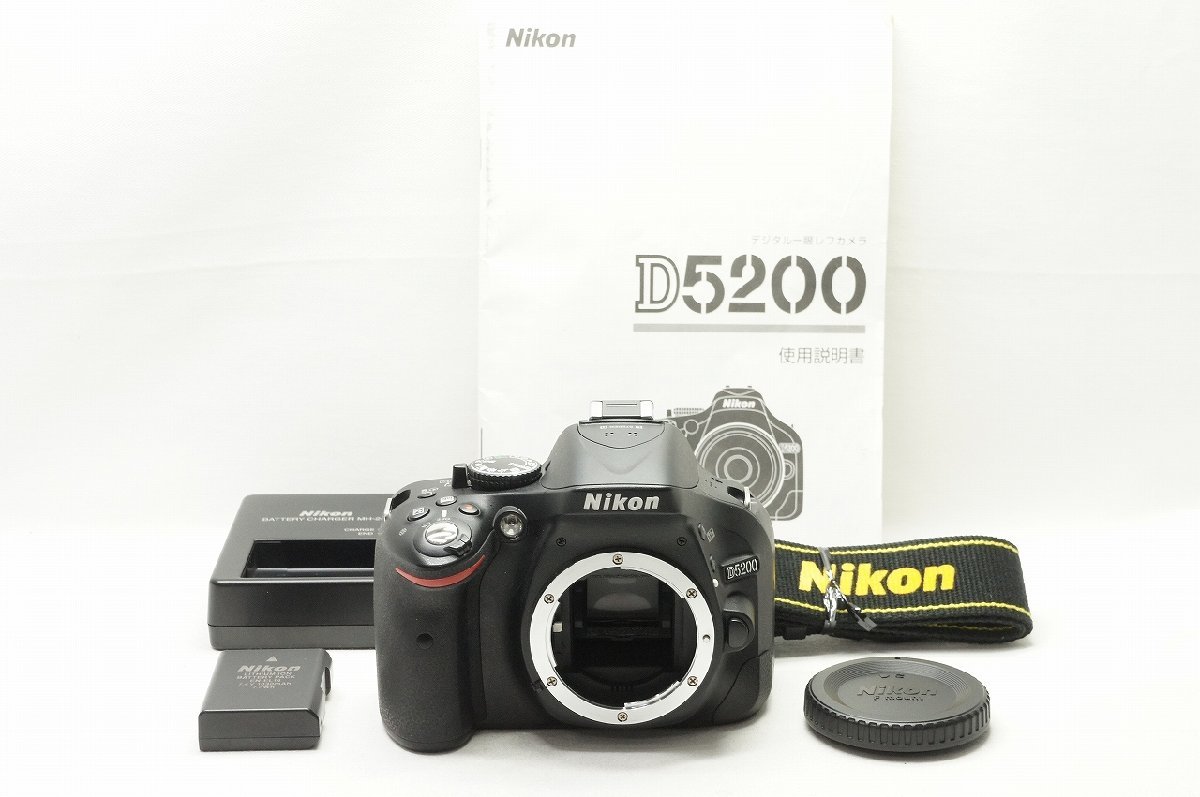 【適格請求書発行】美品 Nikon ニコン D5200 ボディ デジタル一眼レフカメラ【アルプスカメラ】231230n