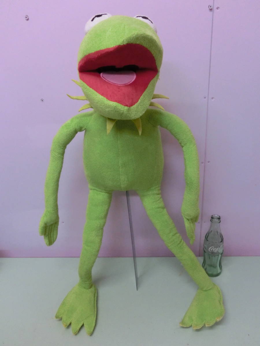 ザ マペッツ マペットショー 超特大 カーミット ぬいぐるみ人形 Big80 超巨大 The Muppets Kermit 等身大 Usa ディズニーストア セサミストリート 売買されたオークション情報 Yahooの商品情報をアーカイブ公開 オークファン Aucfan Com