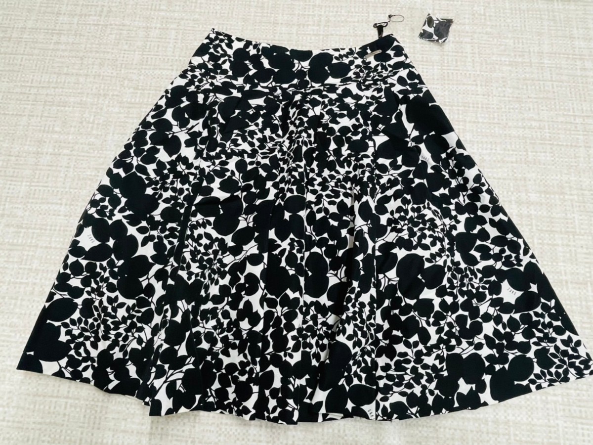 美品　DAKS　スカート　38サイズ　ロンドン　キュプラ　ホワイト ブラック　ダックス　3767_画像1