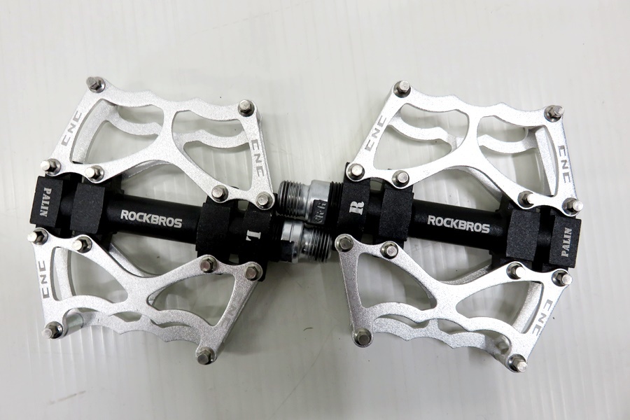 ROCKBROS ロックブロス CNC フラットペダル シルバー アルミニウム合金_画像1