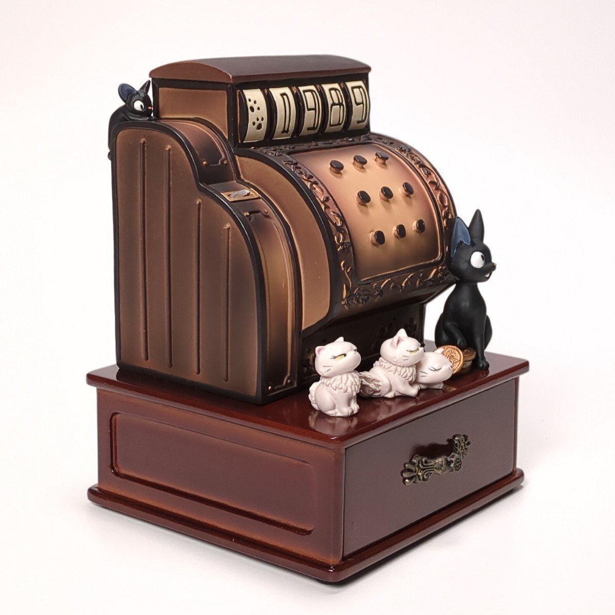  Benelli k Studio Ghibli Majo no Takkyubin jiji. . shop .. music box case attaching 