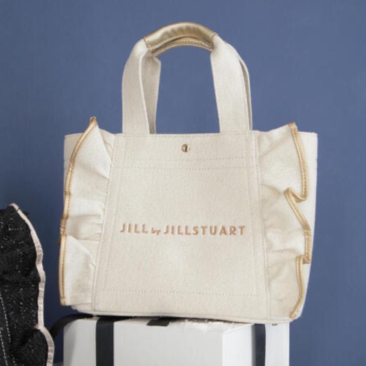 新品未使用 JILL by JILLSTUART フリルトート小（ラメ） 白｜Yahoo